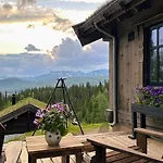 Liaplassen Mountain *